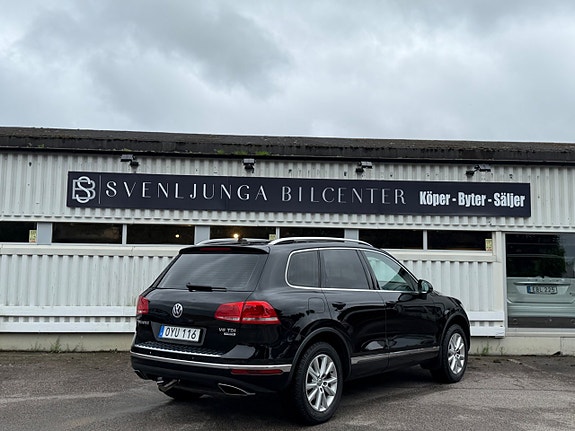 Volkswagen Touareg 3 of 5