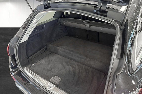 Mercedes-Benz E300 de 18 of 28
