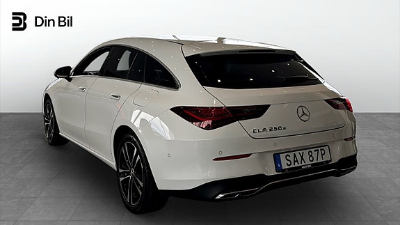 Mercedes-Benz CLA250 e 3 of 17