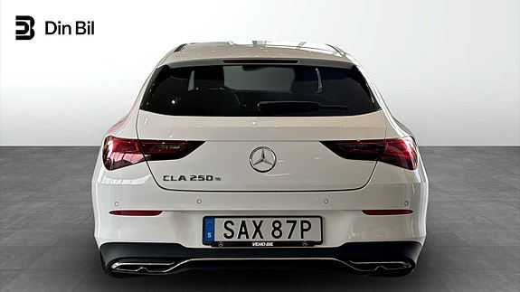 Mercedes-Benz CLA250 e 5 of 17