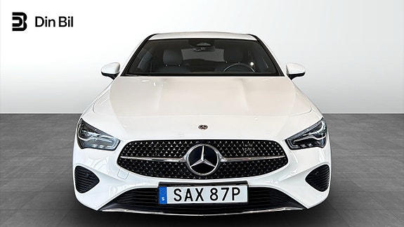 Mercedes-Benz CLA250 e 4 of 17