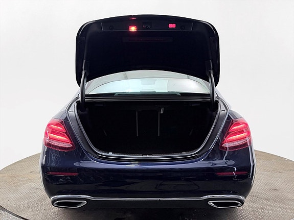 Mercedes-Benz E220 d 8 of 30