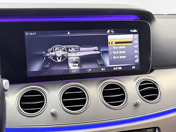 Mercedes-Benz E220 d 27 of 30