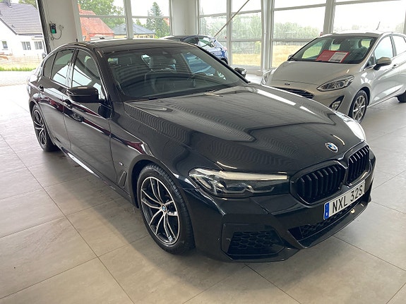 BMW 520d 2 of 5