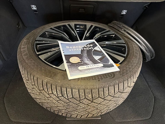 Volvo V60 13 of 17