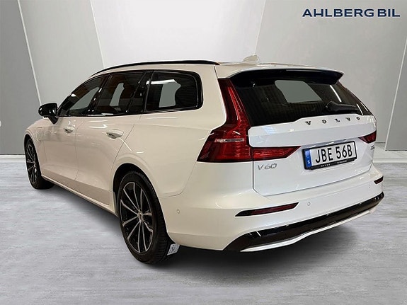 Volvo V60 15 of 17
