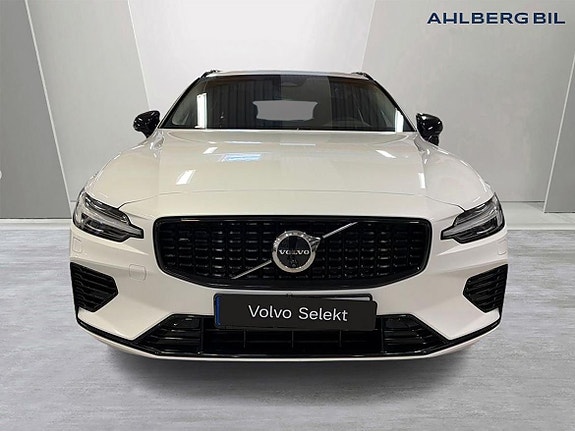 Volvo V60 4 of 17