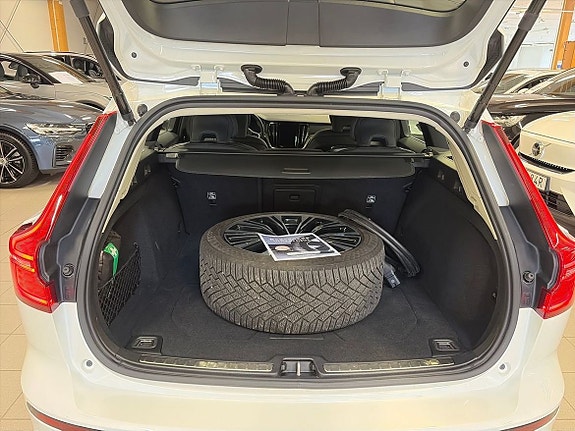 Volvo V60 12 of 17