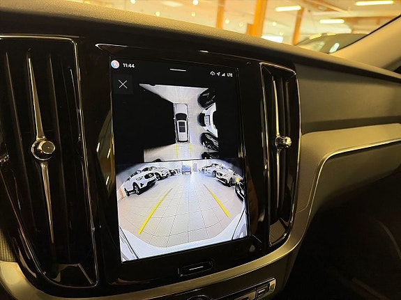 Volvo V60 9 of 17