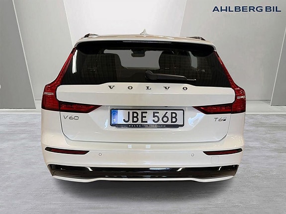 Volvo V60 14 of 17