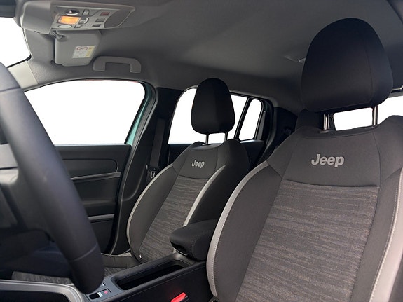 Jeep Avenger 7 of 16