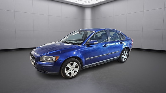 Volvo S40 3 of 5