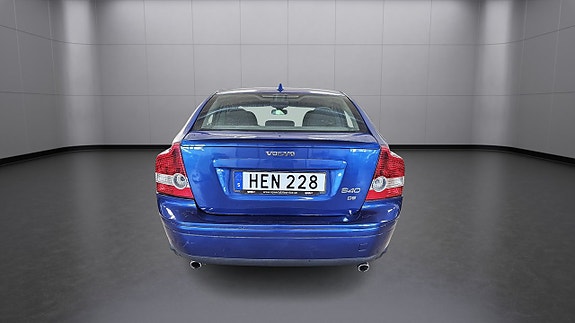 Volvo S40 5 of 5