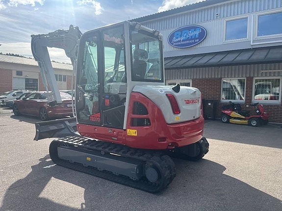 Takeuchi TB 370 3 of 3
