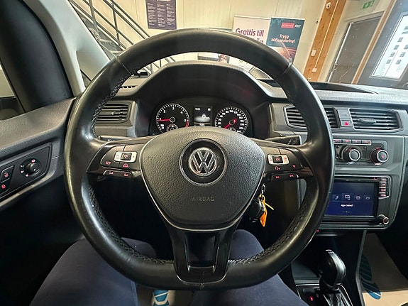Volkswagen Caddy Maxi 12 of 16
