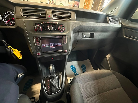 Volkswagen Caddy Maxi 15 of 16