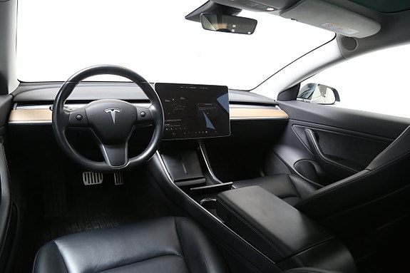 Tesla Model 3 14 of 27