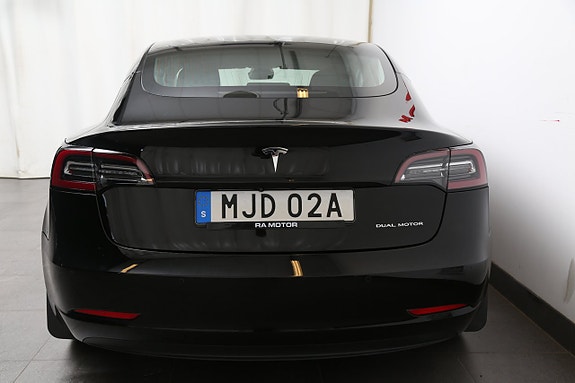 Tesla Model 3 27 of 27