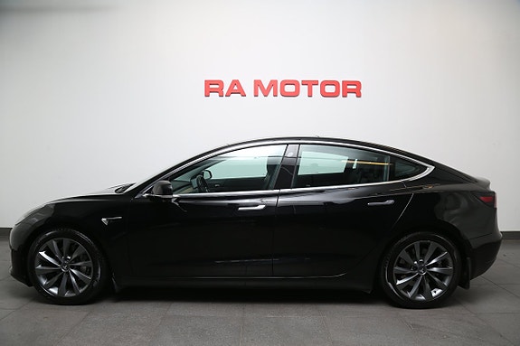 Tesla Model 3 2 of 27