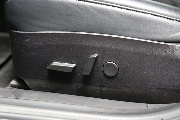 Tesla Model 3 13 of 27