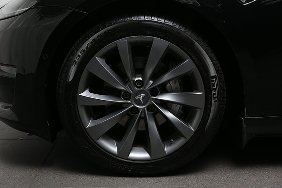Tesla Model 3 7 of 27