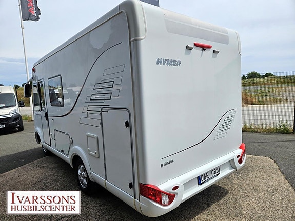 Hymer B 504 / Under 6m / Dubbelbädd / Stort Garage 3 of 5