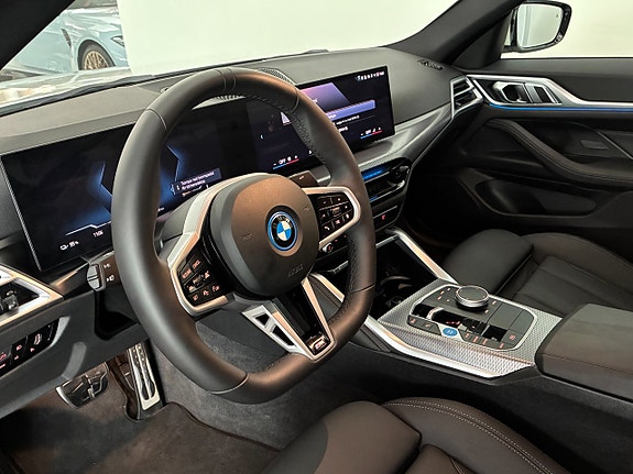 BMW i4 6 of 16