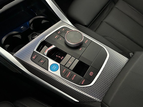 BMW i4 8 of 16