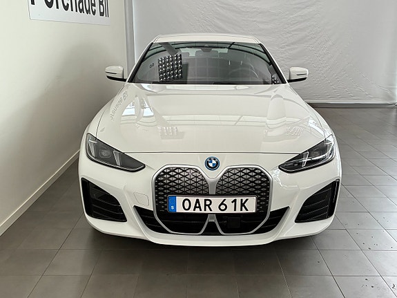 BMW i4 2 of 5