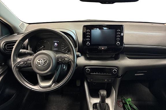 Toyota Yaris 8 of 18