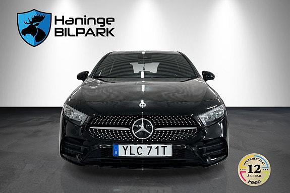 Mercedes-Benz A180 2 of 20