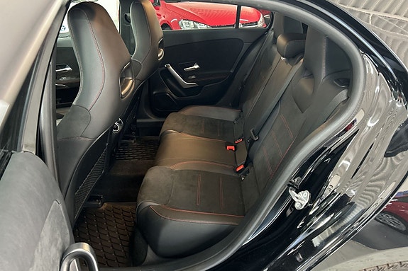 Mercedes-Benz A180 8 of 20