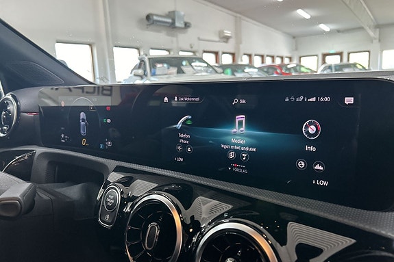 Mercedes-Benz A180 18 of 20
