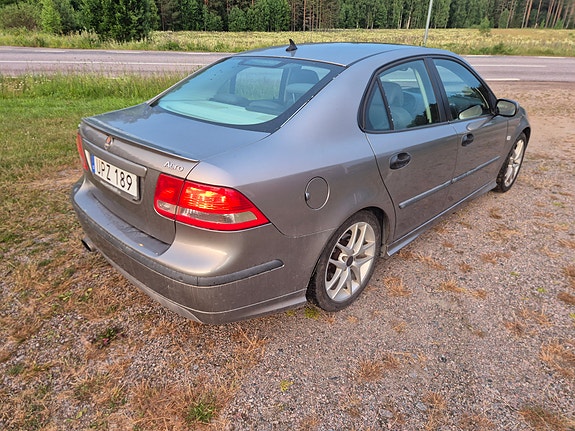 Saab 9-3 2 of 5