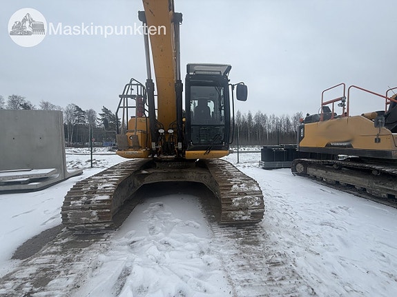 JCB JS220LC Bandgrävare 2 of 5