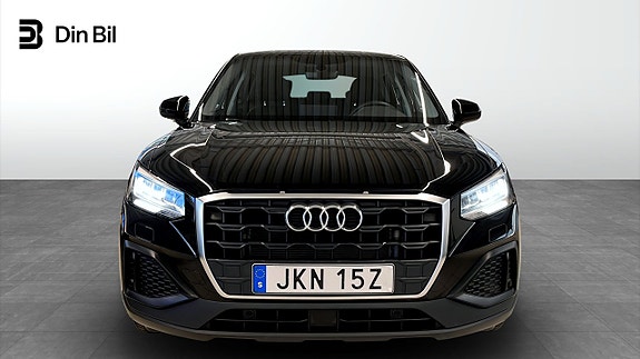Audi Q2 4 of 5