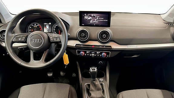 Audi Q2 11 of 13