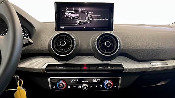 Audi Q2 12 of 13