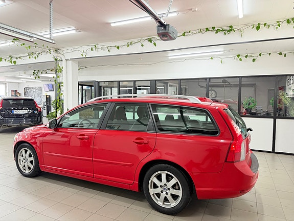 Volvo V50 8 of 28