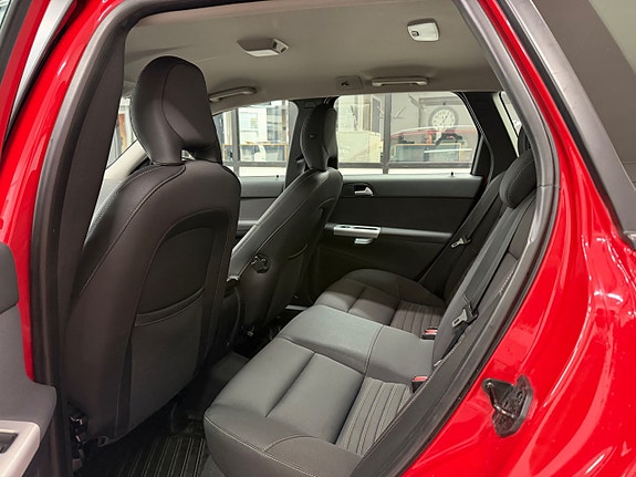 Volvo V50 21 of 28