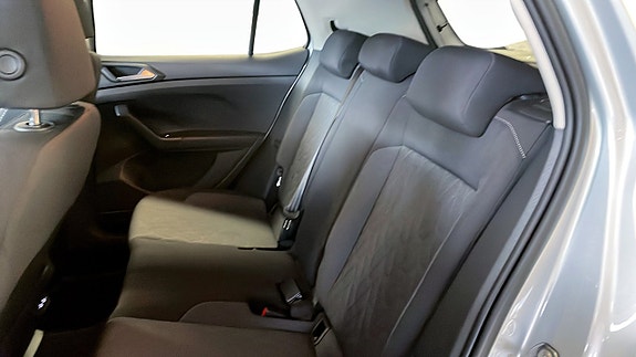 Volkswagen T-Cross 11 of 12