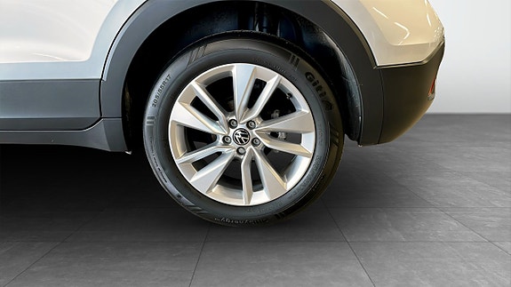 Volkswagen T-Cross 6 of 12