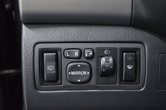 Toyota Avensis 16 of 21