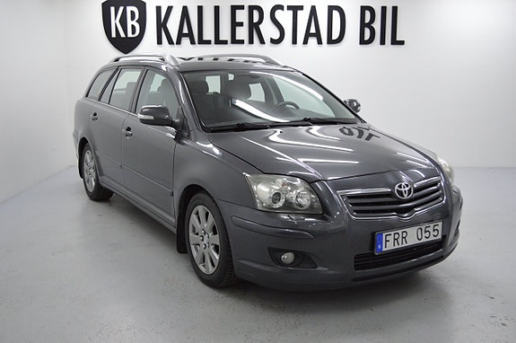 Toyota Avensis 2 of 21