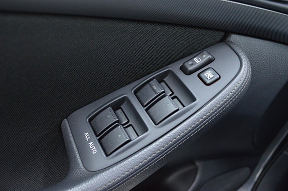 Toyota Avensis 17 of 21