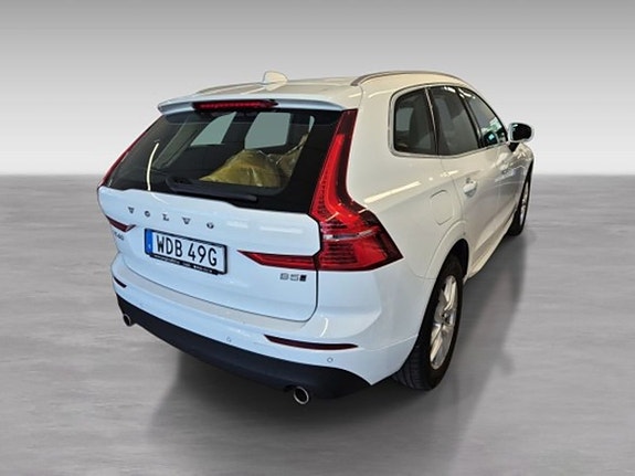 Volvo XC60 4 of 9