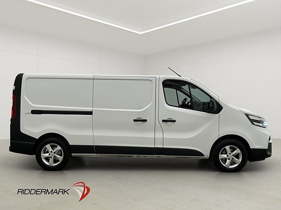 Nissan Primastar 2 of 5