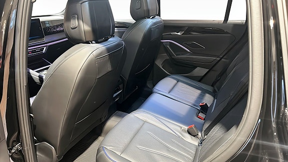 Volkswagen Tiguan 12 of 14