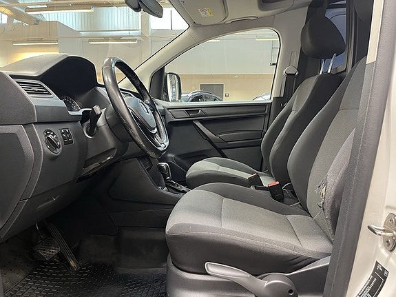 Volkswagen Caddy 8 of 12
