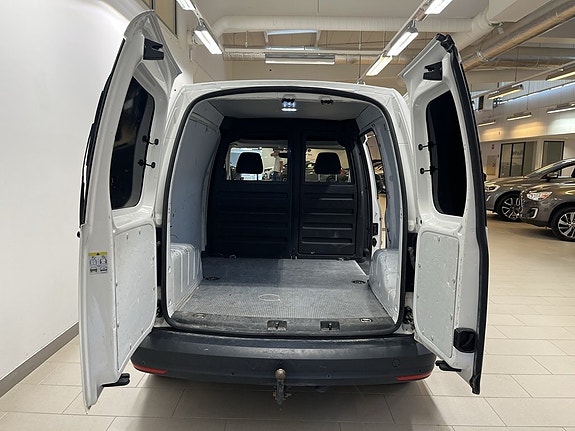 Volkswagen Caddy 10 of 12